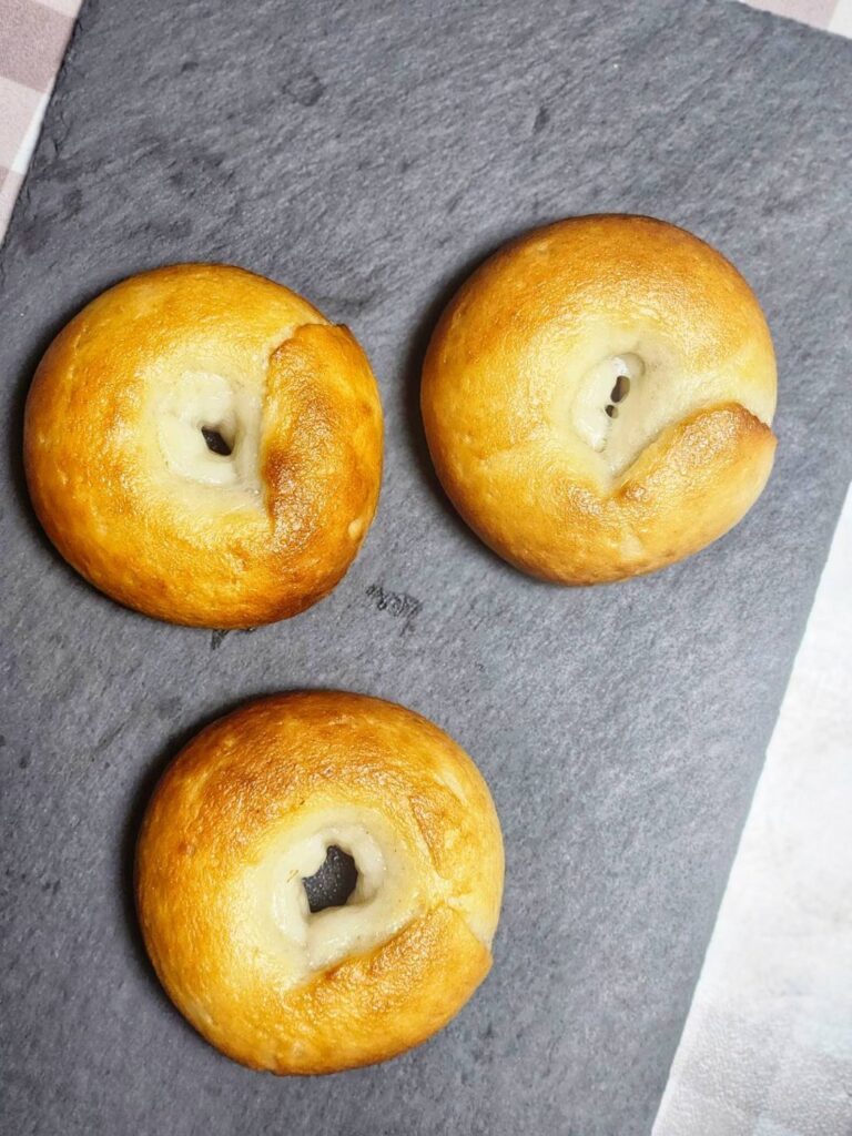 糀ベーグル